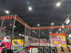 -嘿哟动霸CHUA·新潮玩运动娱乐中心·蹦床滑冰团建乐园