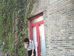 -草场地艺术区