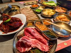 -草家酱蟹炭火烤肉店(珲春南路一店)
