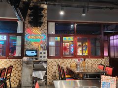 -马路牙子烧烤音乐酒馆(望京店)