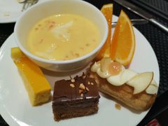 -圣丰索菲特·2 On 988 Café 自助餐厅