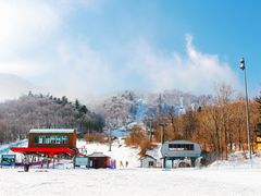 -亚布力新体委滑雪场