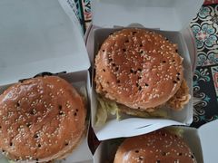 炸鸡汉堡-美肴冰品·汉堡·牛腩饭(总店)
