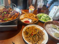 -唐师傅湘西名菜馆(武陵路店)