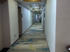 -金皇国际大酒店(桂林两江四湖火车站店)