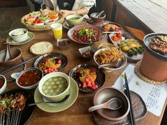 -包整·丝娃娃(一览甲秀楼风景店)