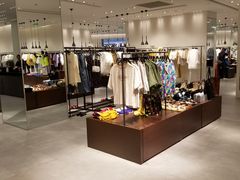 -URBAN REVIVO(七宝领展广场店)
