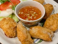 -大头虾越式风味餐厅(光明广场店)