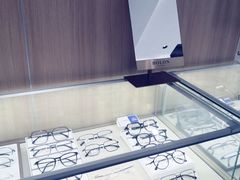 -视野联行眼镜·蔡司·尼康·豪雅·依视路(青浦宝龙店)