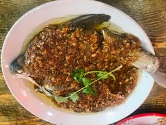 -老闵田螺馆·南昌特色小炒(梦时代店)