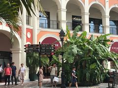 -佛罗伦萨小镇广佛名品奥特莱斯(疏港路店)