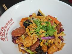 -魔锅坊麻辣香锅(章丘香港街店)