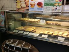 面包甜点陈列柜-芳叔(江南新地店)