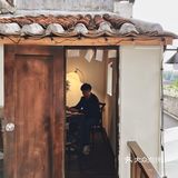 东莞旧城区小河边的独栋古早味老房子咖啡店