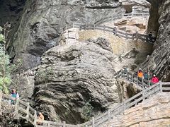 -龙水峡地缝景区