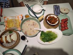 荔湾艇仔粥-喜势点·糖沙翁手工茶点·本地人茶居(永庆坊店)