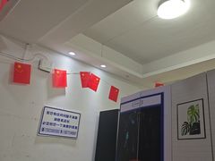 -荒岛实景沉浸密室(江汉路1店)