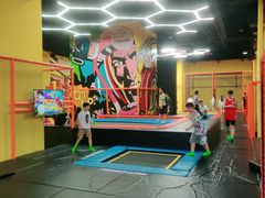 -爱蹦iBOON蹦床运动馆(江汉店)