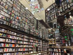 -钟书阁(群光广场店)