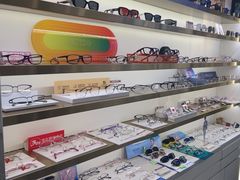 -视野联行眼镜蔡司·依视路官方授权店(顺城店)
