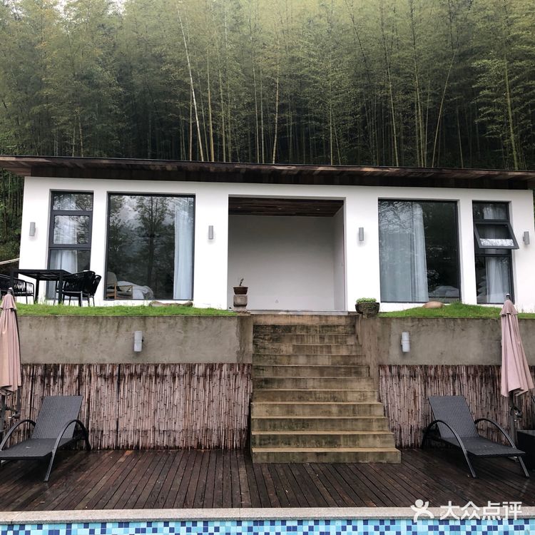 建议可以旁边几家农家乐吃。这家的定位是高端名宿