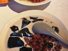 -鸣记脆皮烤鱼·海鲜烤鱼(三八广场店)