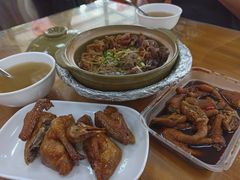 四拼煲仔饭-崖口煲仔饭
