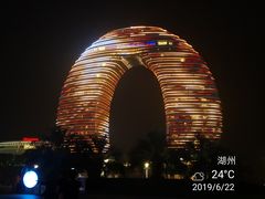 -湖州太湖旅游度假区-月亮广场