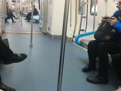 -新百广场(地铁站)