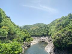 -燕子河大峡谷天坑仙境