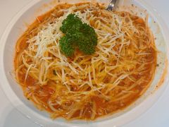 -Chom Cafe and Restaurant