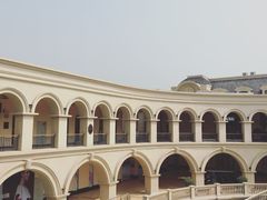 -王府井奥莱临潼小镇(临潼店)