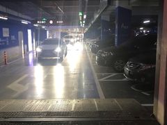 -合生汇购物中心-停车场