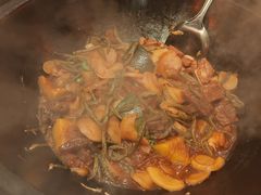 -小媳妇铁锅炖(安华街店)