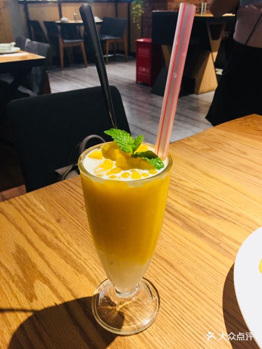 小黑蚝情(徐汇日月光店)椰汁芒果爆爆珠图片 - 第1张