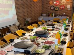 -玩坞轰趴馆·户外团建聚会主题生日派对馆(世豪广场店)