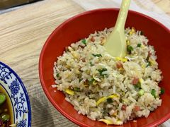 -江城燕子大排档(江汉路步行街店)