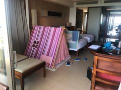 -三亚湾海居铂尔曼度假酒店