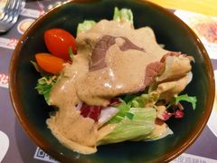 咸牛肉蔬菜沙拉-斗牛士牛排(南京东路店)