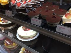 -85度C(生甜甜圈研究工坊·上海平凉店)