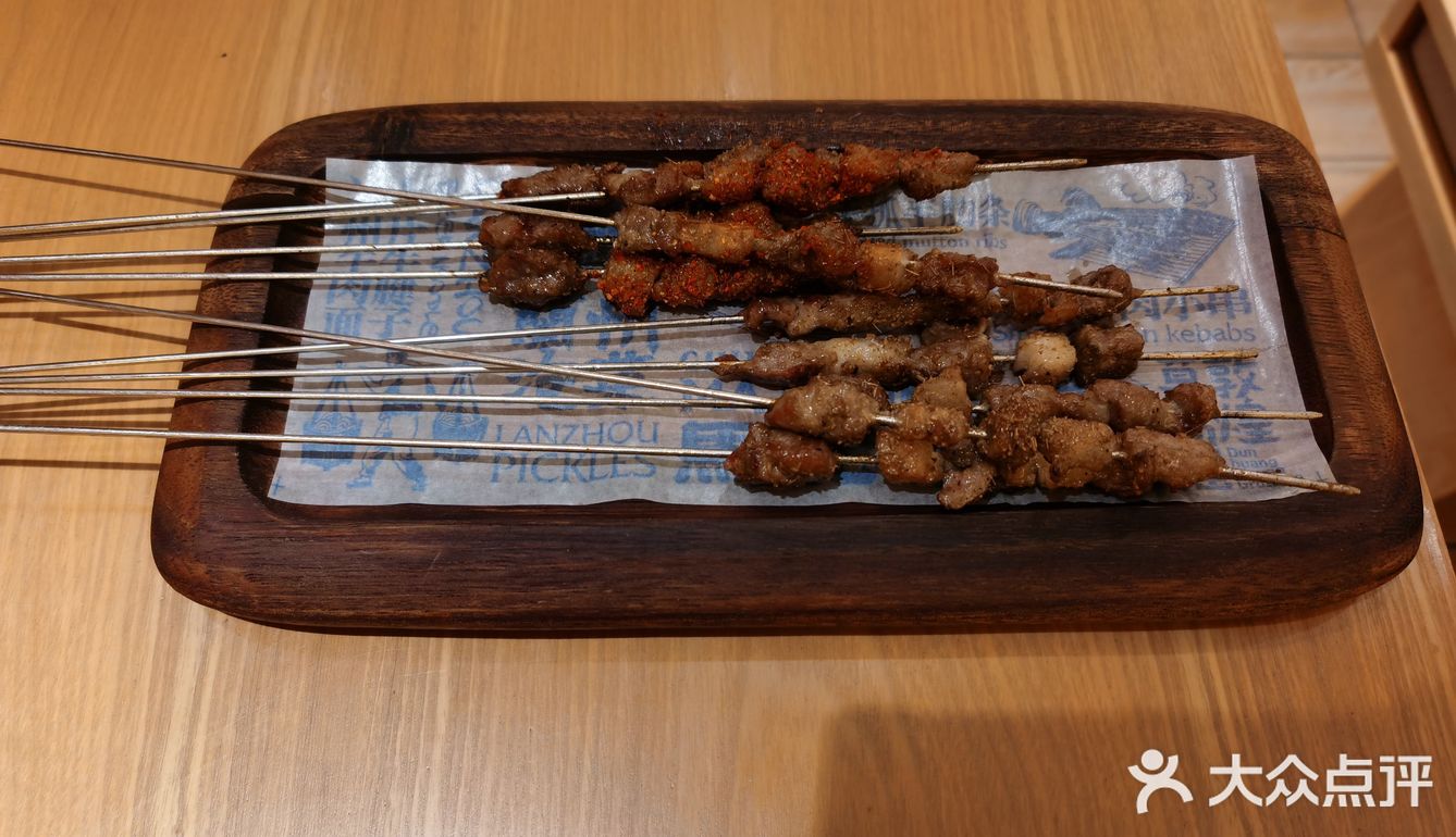 超级喜欢吃它家的面，粗细可以自选，不够可以续面