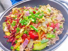 -八一路好吃街(雨田商务大厦店)