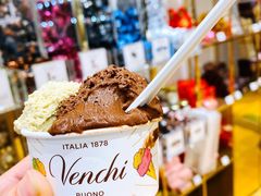 -VENCHI 闻绮(上海佛罗伦萨小镇店)