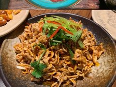 -老牌坊云南鱼豆花火锅(嵩山店)