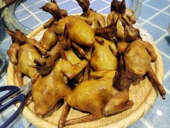 红烧乳鸽-石岐乳鸽村(南海第三分店)
