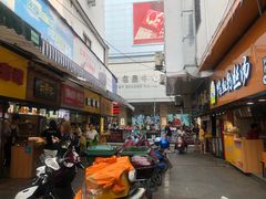 -罗家臭豆腐(百大商贸城小吃街店)