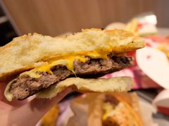 安格斯厚牛堡-麦当劳(鼓楼店)