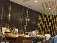 -乐忻皇朝(上海中心大厦店)