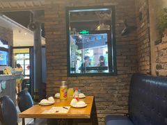 大堂-茅炒屋龙虾·烧烤·湘菜(新河路店)