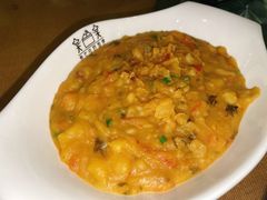 -香巴拉云南餐厅(华莱坞店)